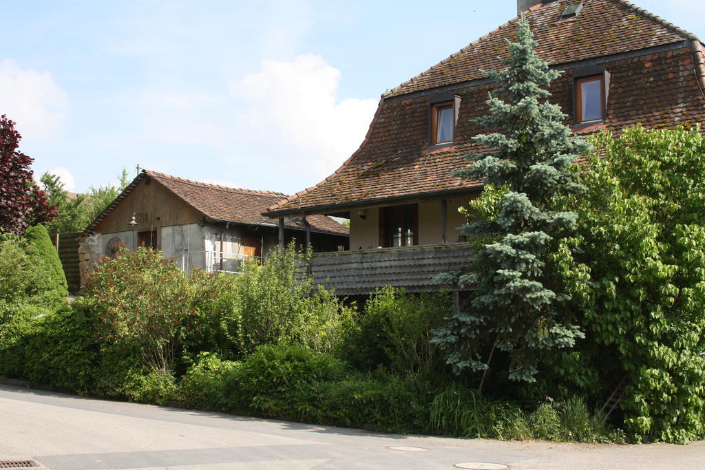 Ofenhaus Villa Murten Værelse billede